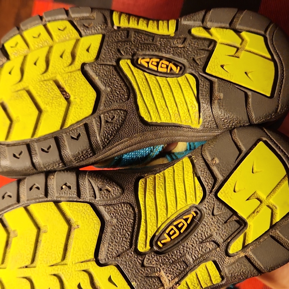 Keen Kids Aqua Blue and Yellow Sandals Size Toddler 6 - Picture 2 of 16